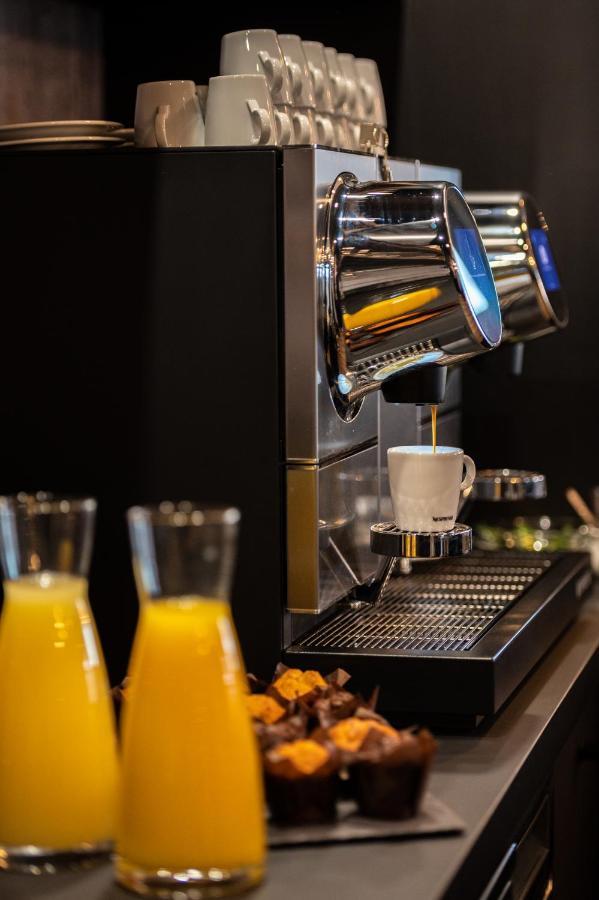 Kyriad Hotel Laval Laval  Ngoại thất bức ảnh