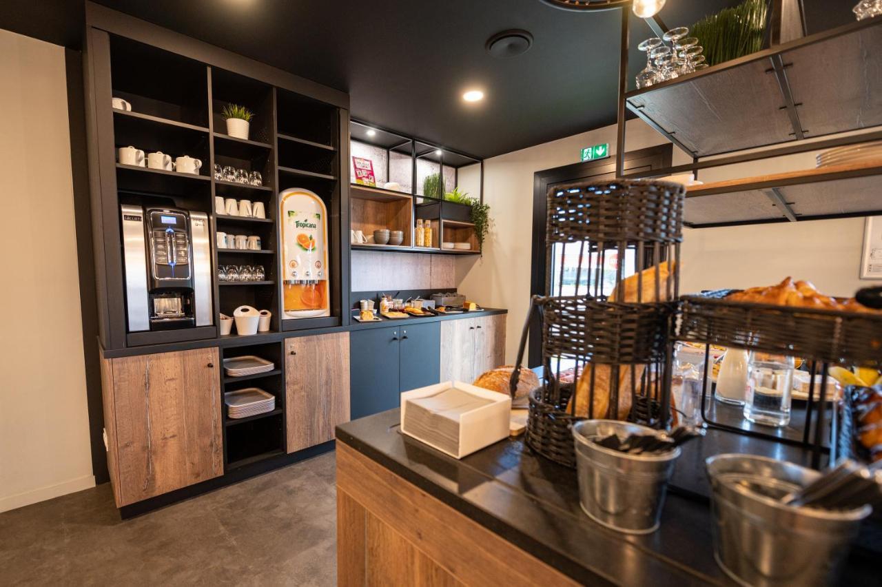 Kyriad Hotel Laval Laval  Ngoại thất bức ảnh