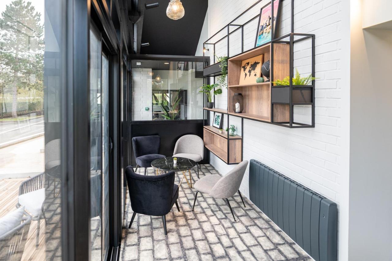 Kyriad Hotel Laval Laval  Ngoại thất bức ảnh