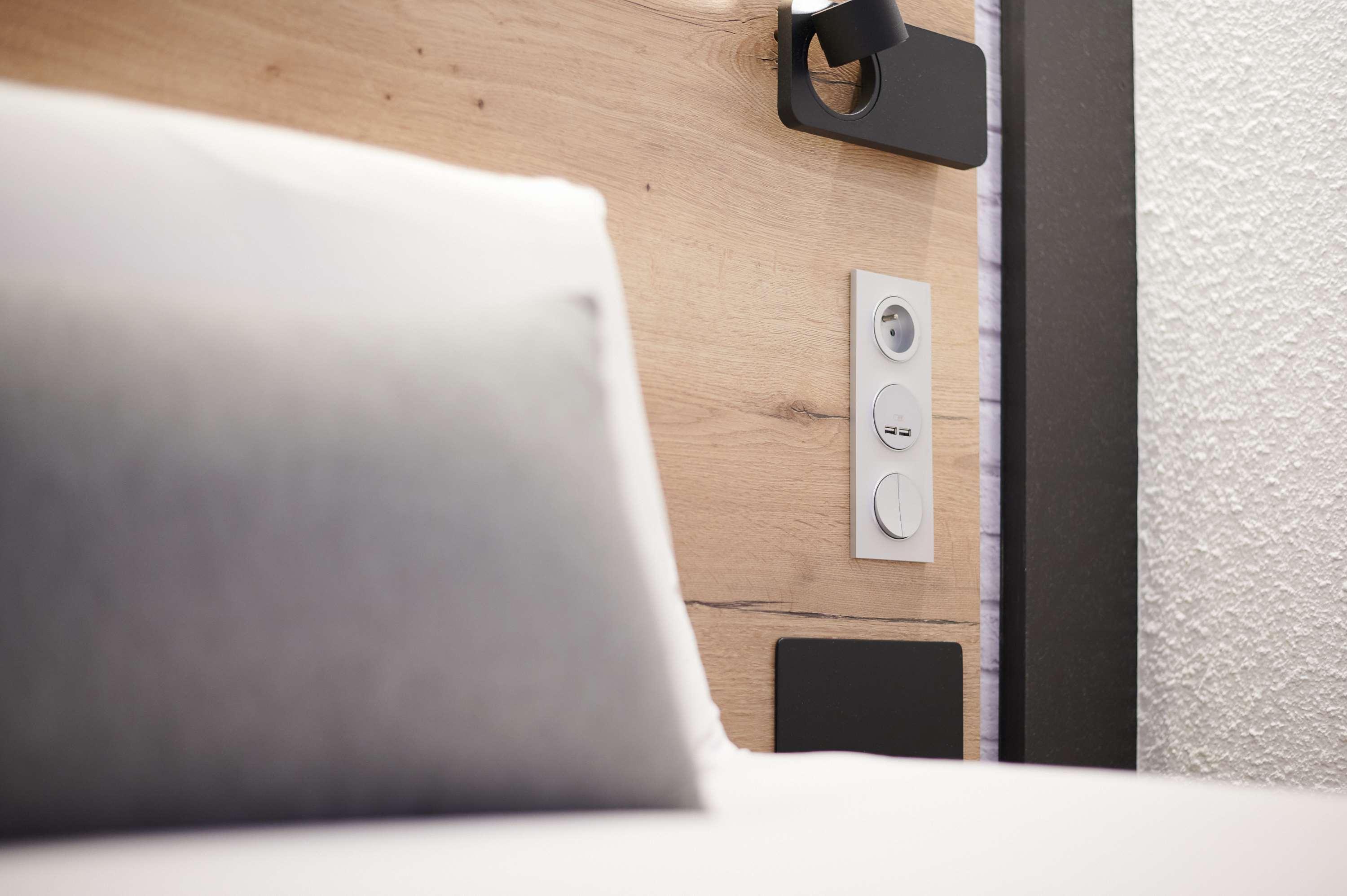 Kyriad Hotel Laval Laval  Ngoại thất bức ảnh