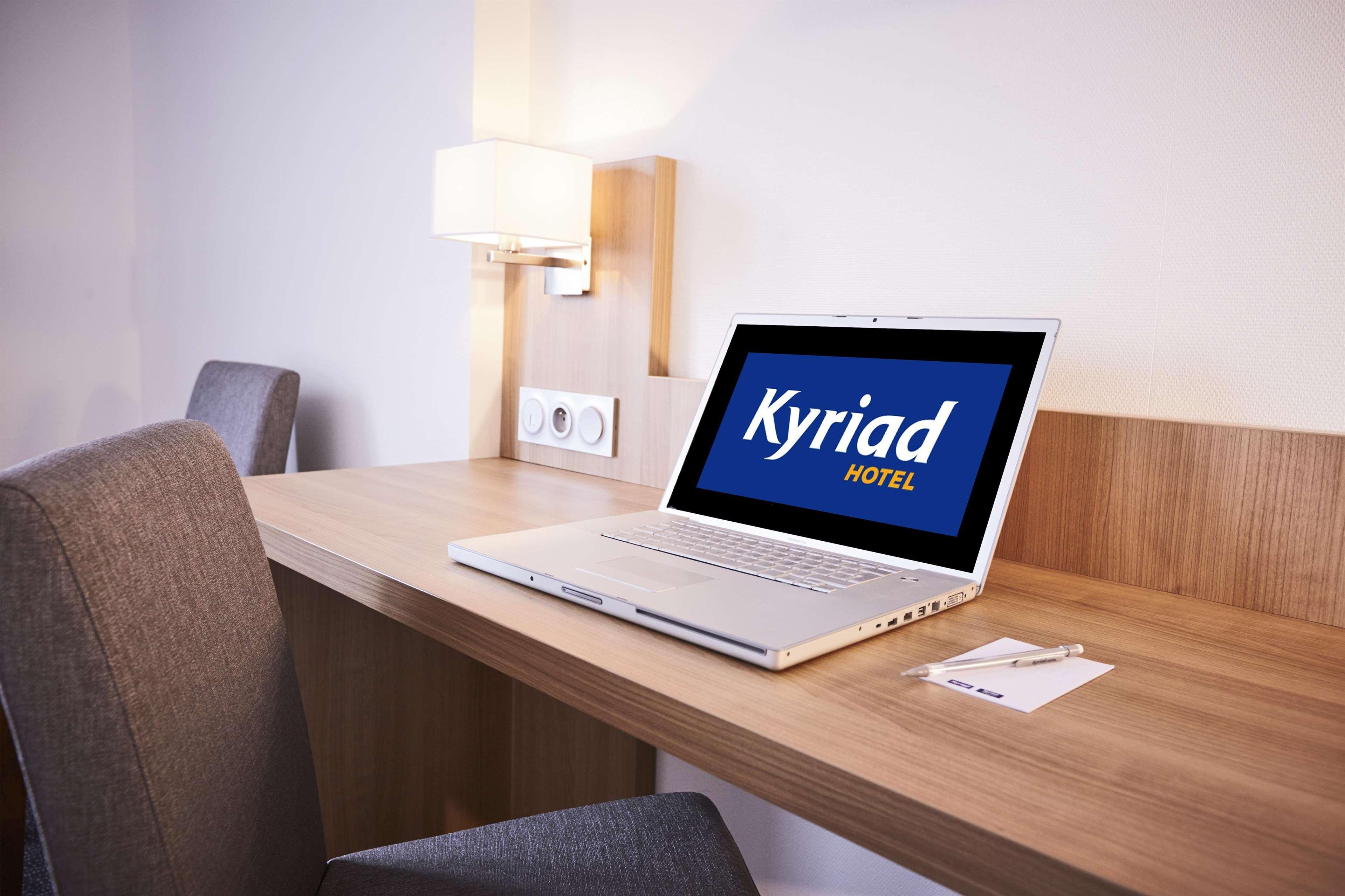 Kyriad Hotel Laval Laval  Ngoại thất bức ảnh