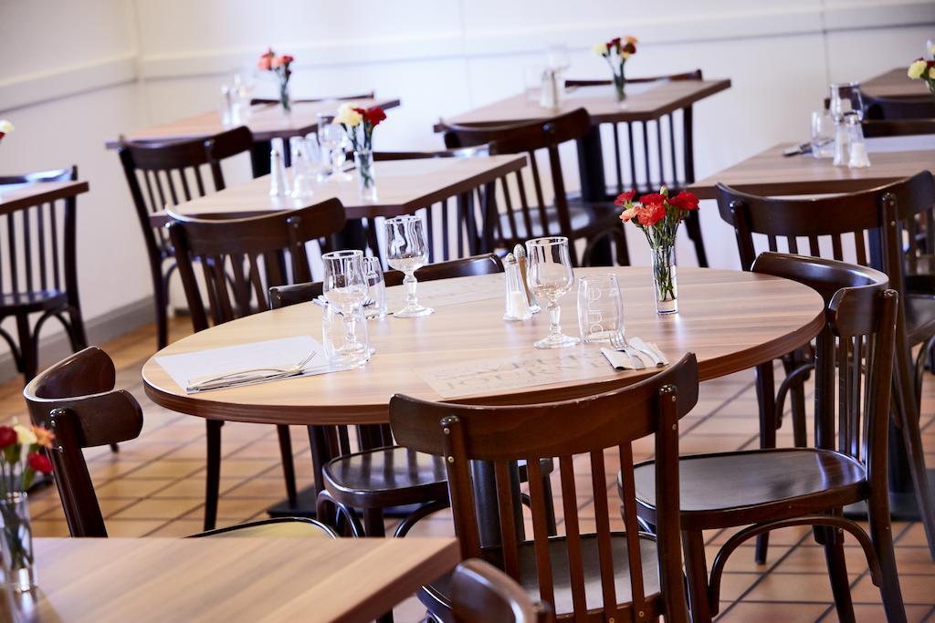 Kyriad Hotel Laval Laval  Ngoại thất bức ảnh